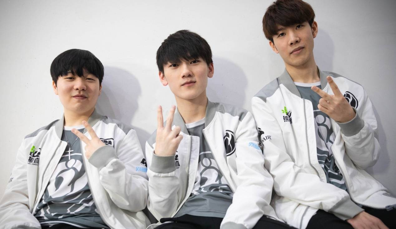 的乒乓球选 的乒乓球选