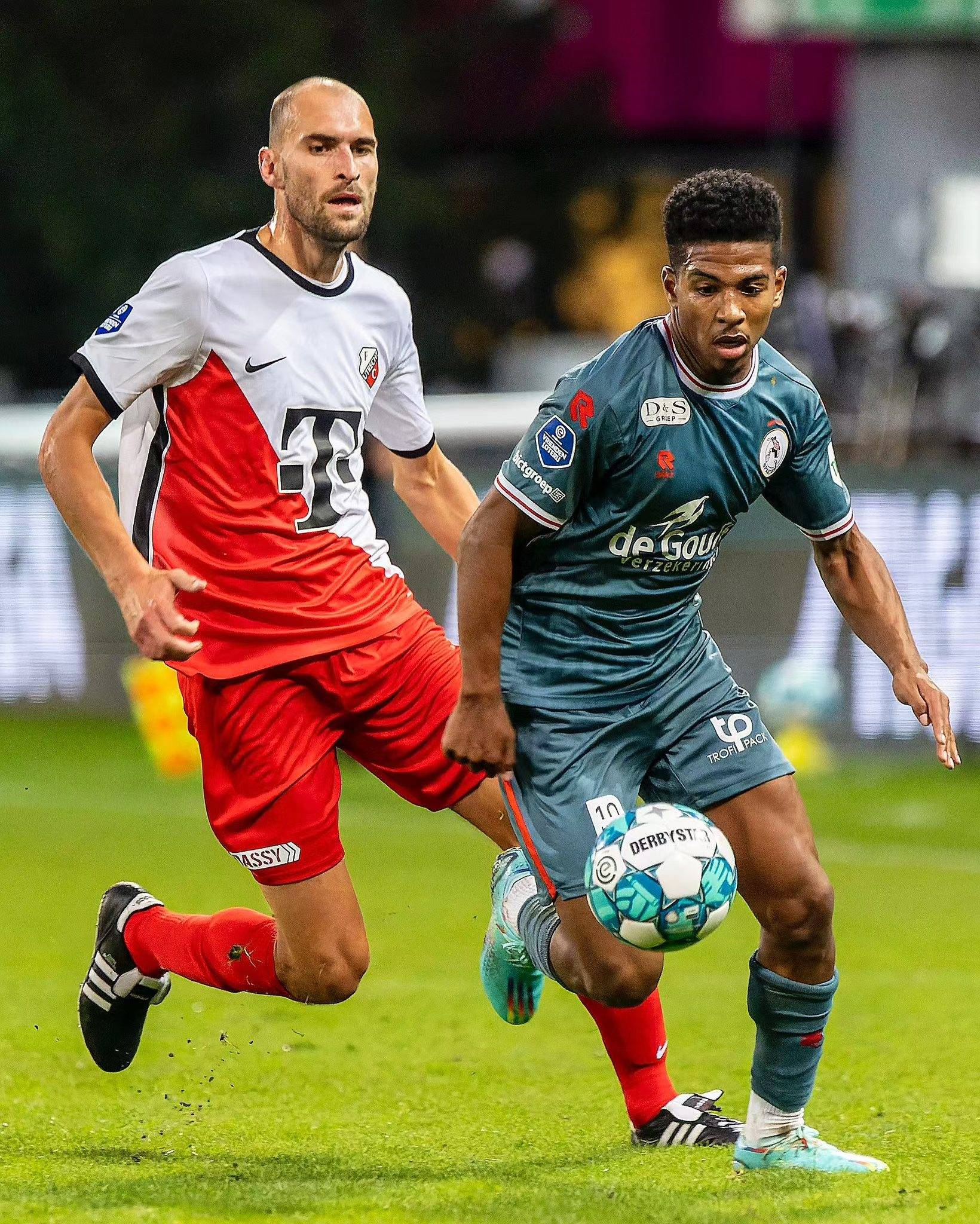 钟左右的 钟左右的