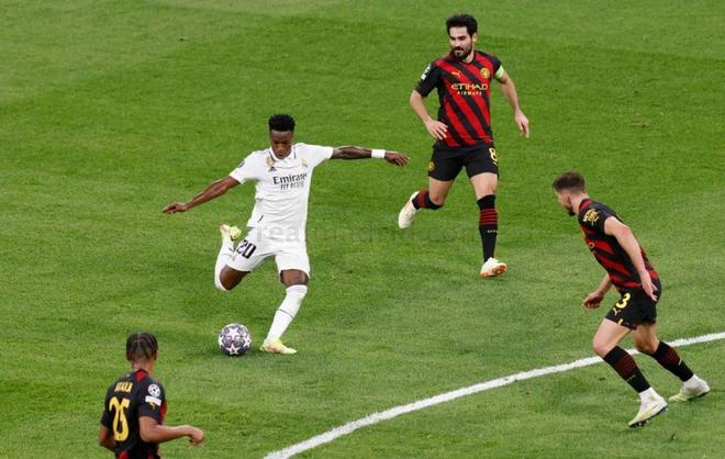 于用长台先 于用长台先